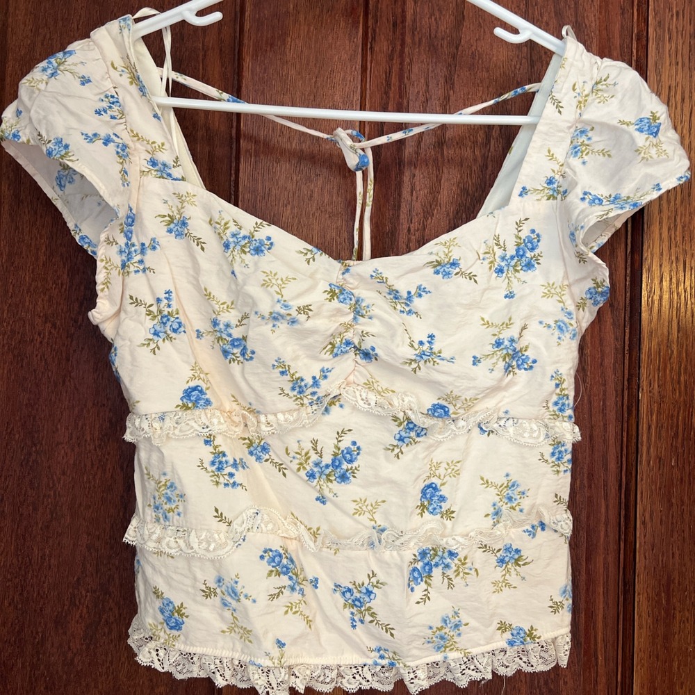 Kirious Los Angeles Floral Lace Trim Crop Top Cream Blue Cottagecore Womens M